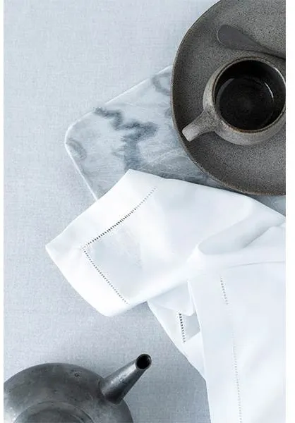 Langkilde & Søn - Hvid stofserviet med hulsøm